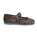 Victoria gong-fu leopard