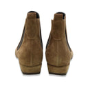 Elisa lanci jolyn piuma